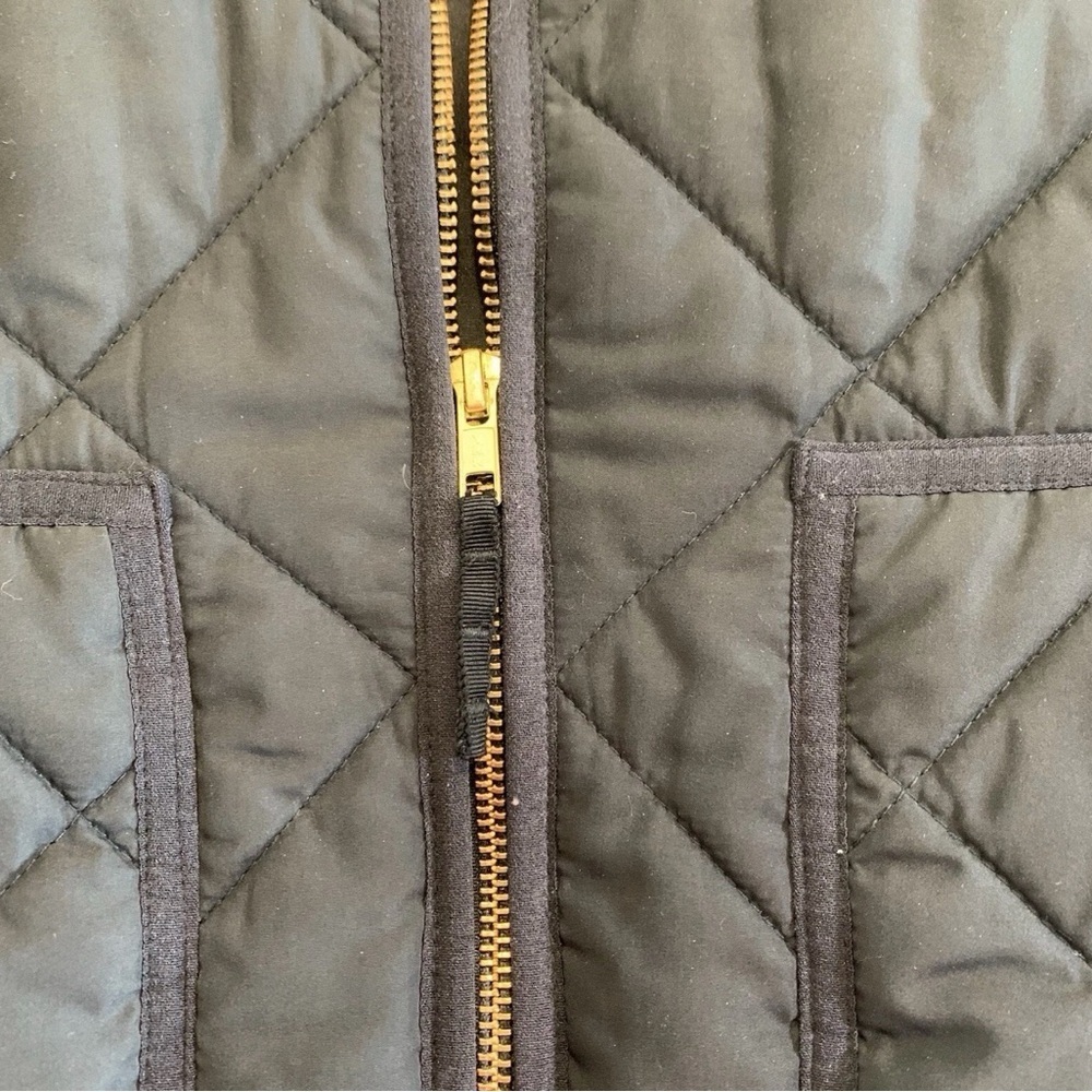 J.Crew Mercantile XXS Black Quilted Puffer Vest Gold Zip Classic Preppy - Picture 3 of 3